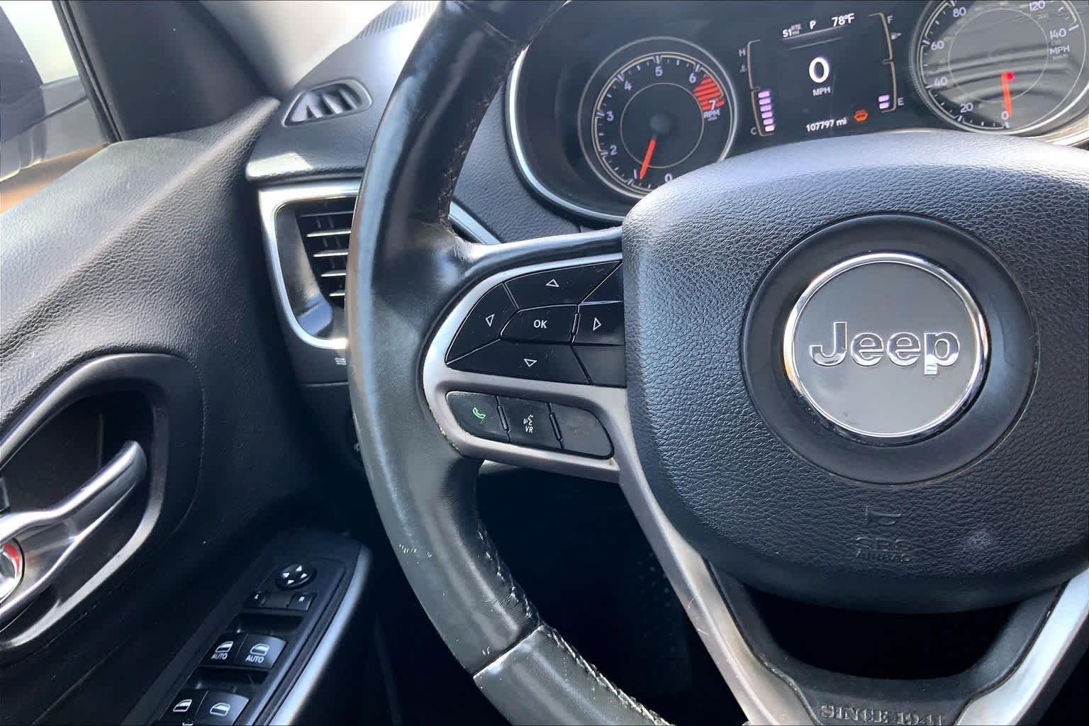 Used 2019 Bright White Clearcoat Jeep Latitude Plus image 24