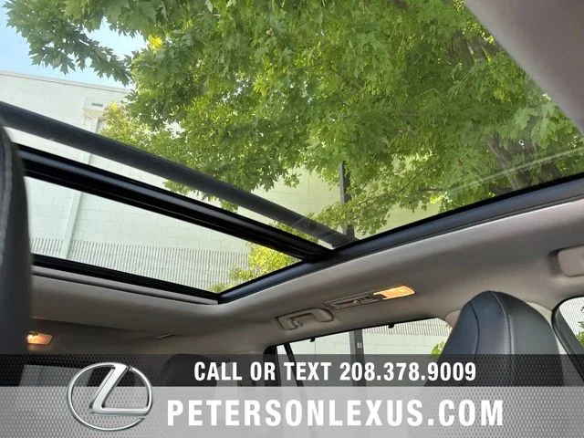 Used 2024  Toyota Platinum image 14