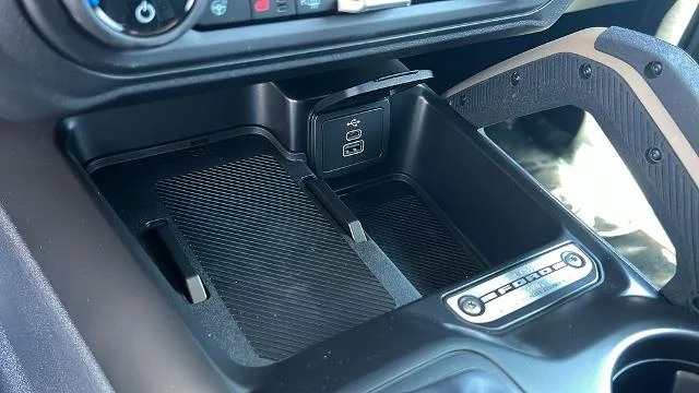 New 2026 Marsh Gray Ford Badlands® image 39