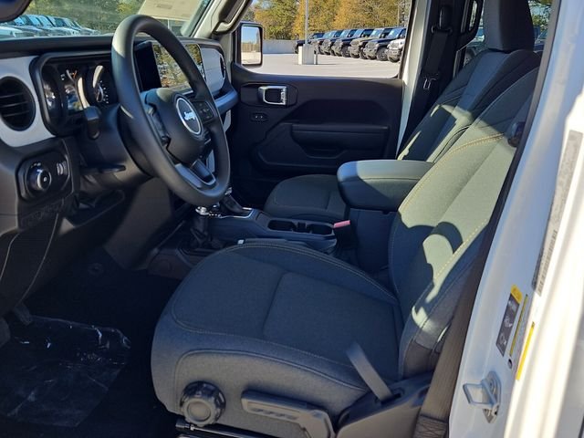 New 2026 Bright White Clear-Coat Exterior Paint Jeep Sport image 6