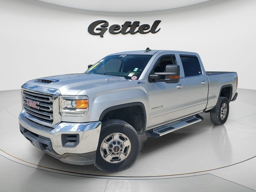2017 GMC Sierra 4WD Crew Cab Standard Box SLE's photo