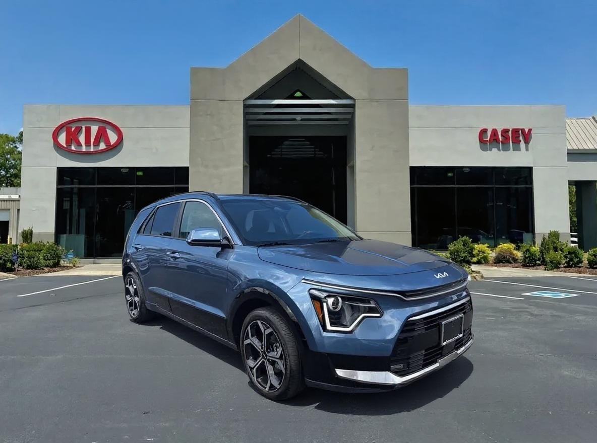 2025 Kia Niro EX Touring HEV's photo