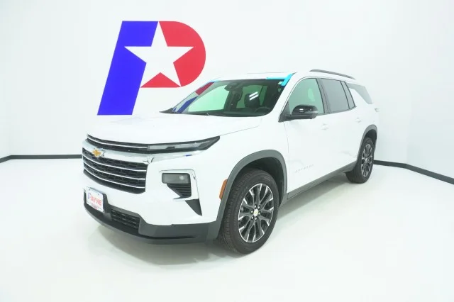 2025 Chevrolet Traverse LT
