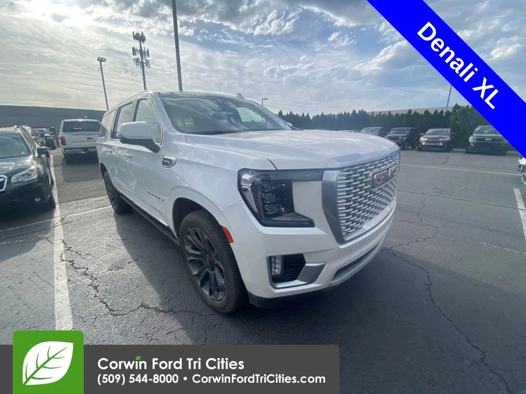 2023 GMC Yukon Denali's photo