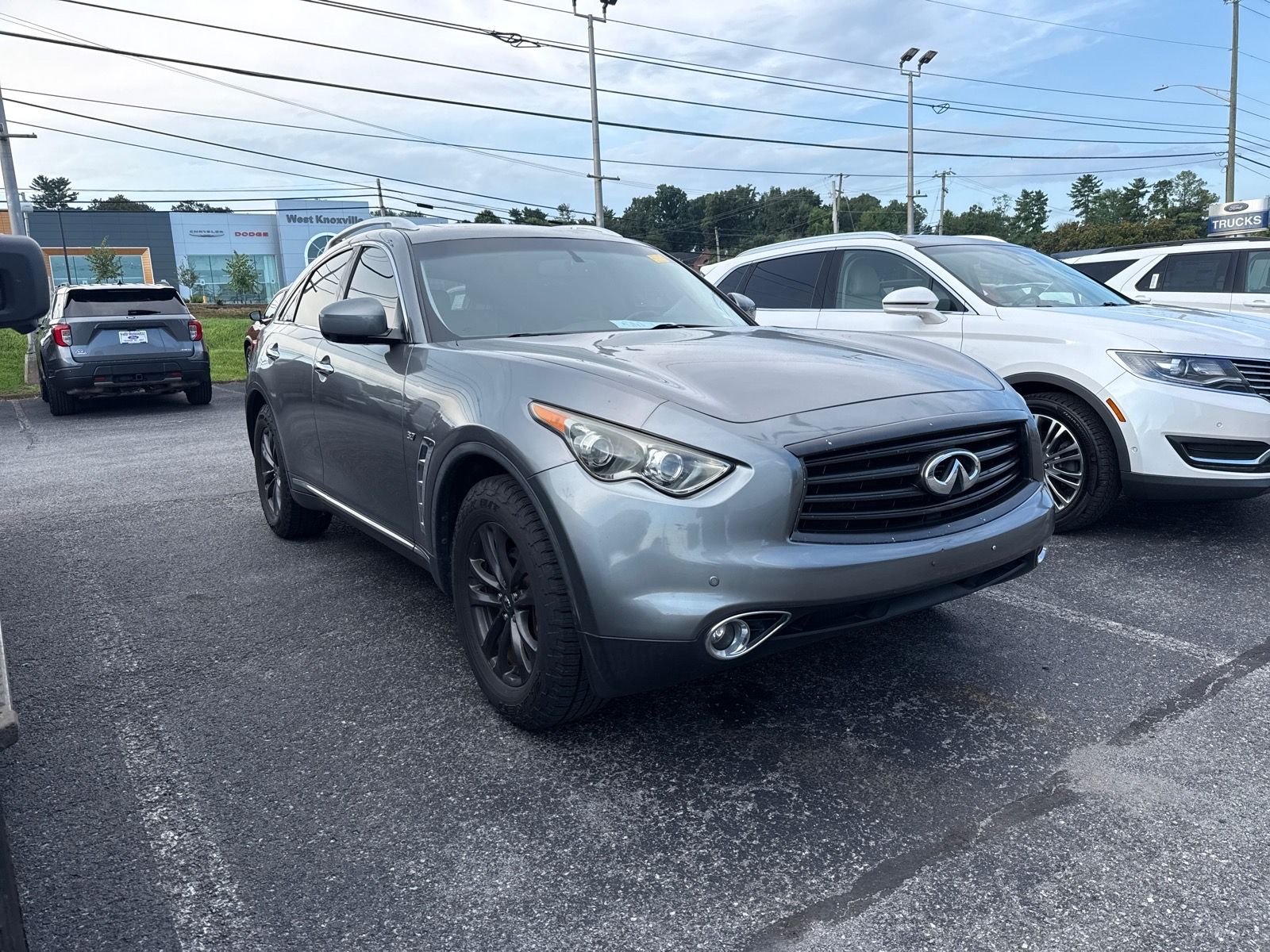 Used 2014 Graphite Shadow INFINITI Base image 5