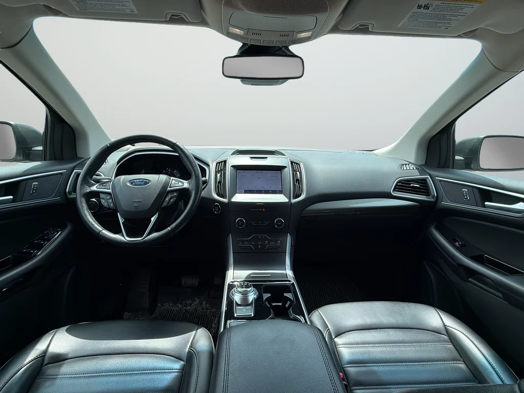 Used 2020 Gray Ford SEL image 8