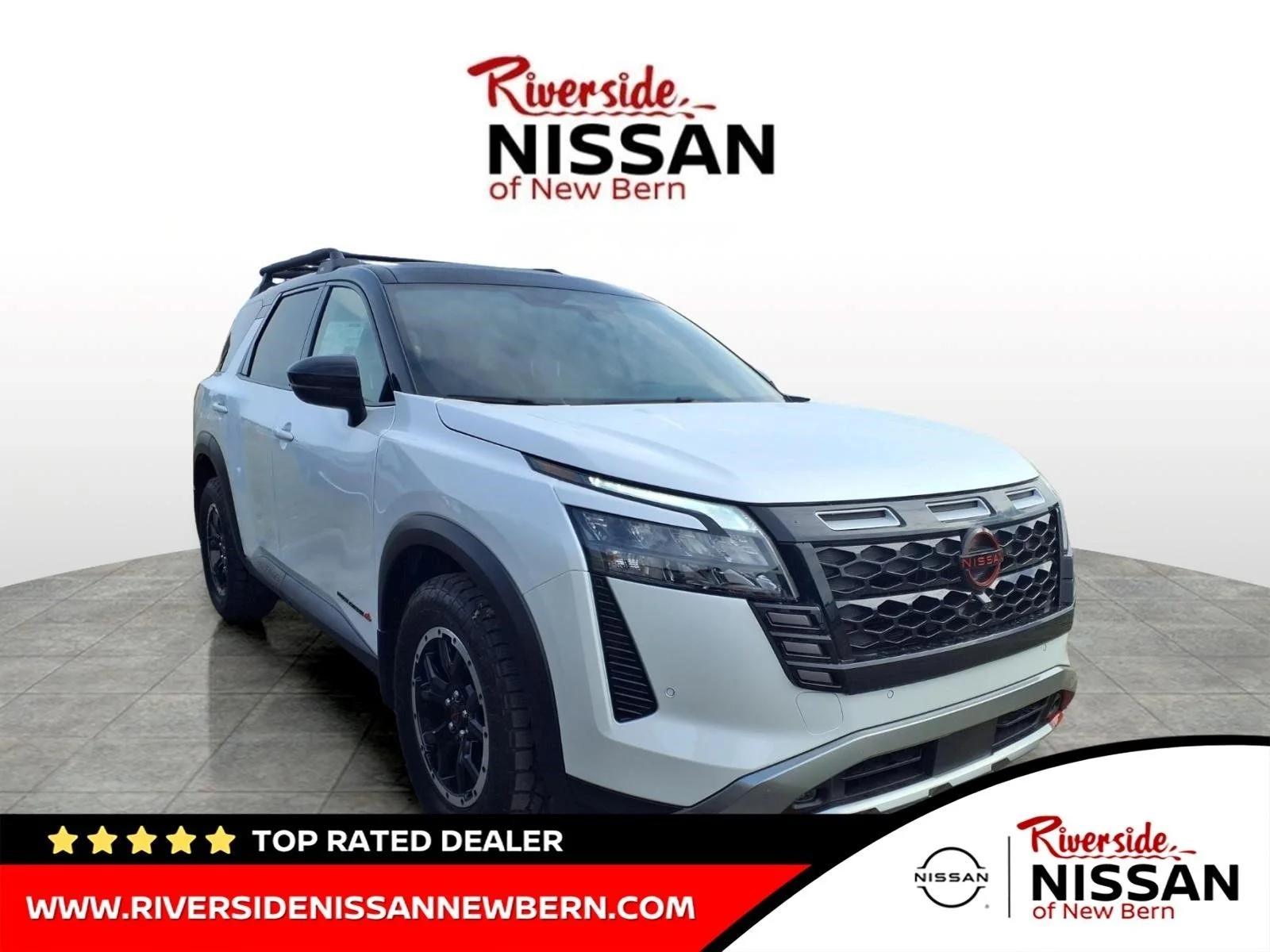 New 2026 Everest White Pearl TriCoat / Super Black Two-tone Nissan Rock Creek® image 1