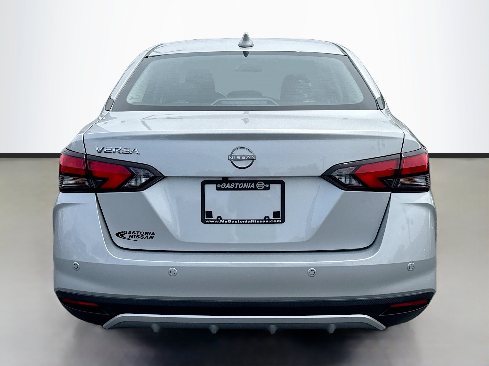 Used 2025 Brilliant Silver Metallic Nissan SV image 6