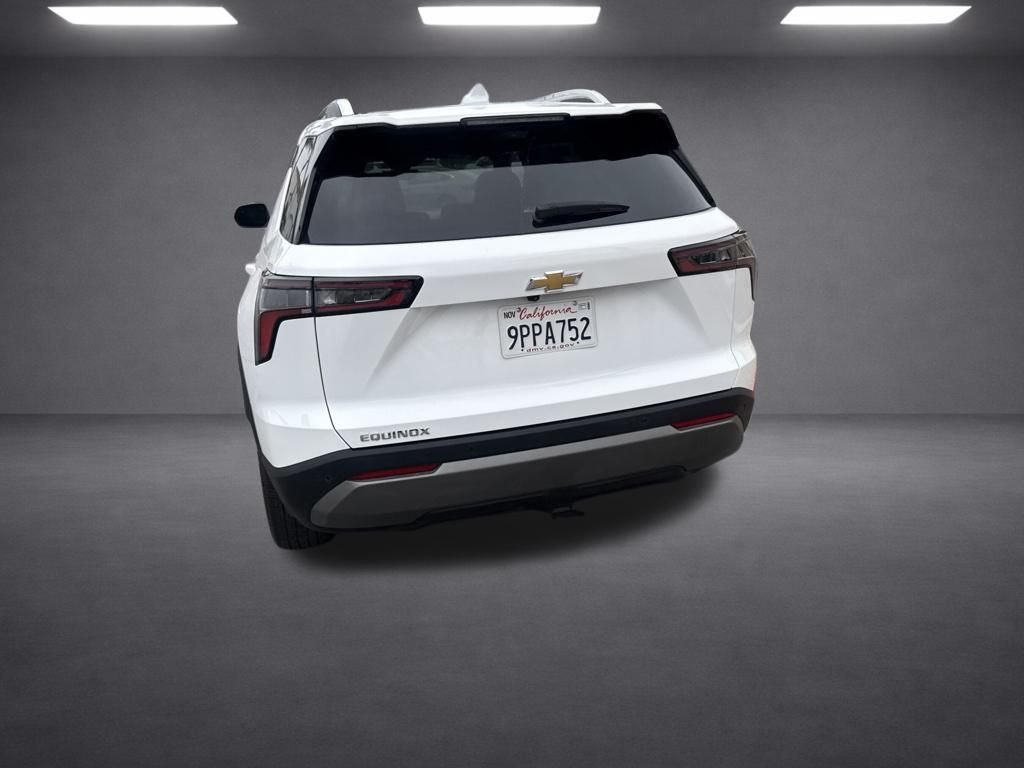 Used 2025 White Chevrolet LT image 14