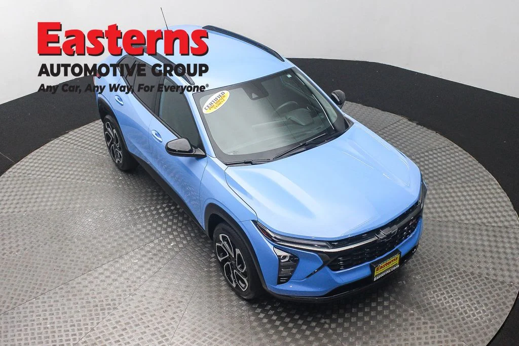 Used 2024 Blue Chevrolet 2RS image 3