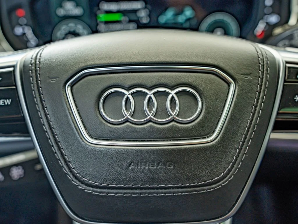 Used 2022 Daytona Gray Audi 4.0T image 25