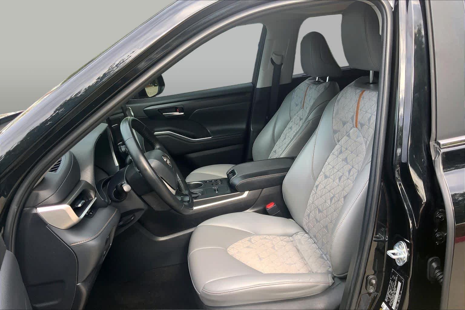 Used 2023 Midnight Black Metallic Toyota Hybrid Bronze Edition image 8