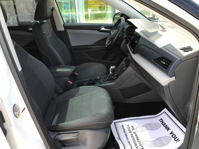 Certified Used 2023 Pure White Volkswagen SE image 31
