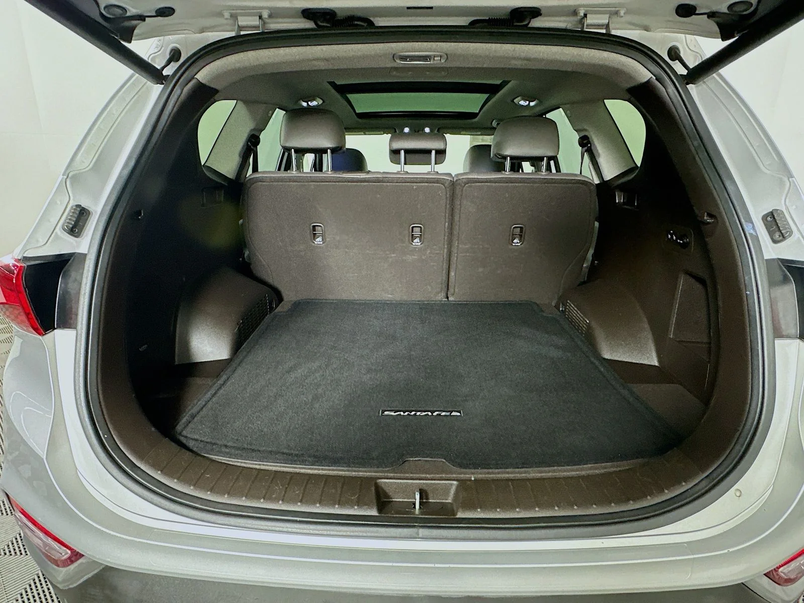 Used 2019 Symphony Silver Hyundai Limited image 27