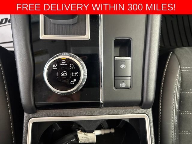 Used 2024 White Mitsubishi SE 2.5 2WD image 15
