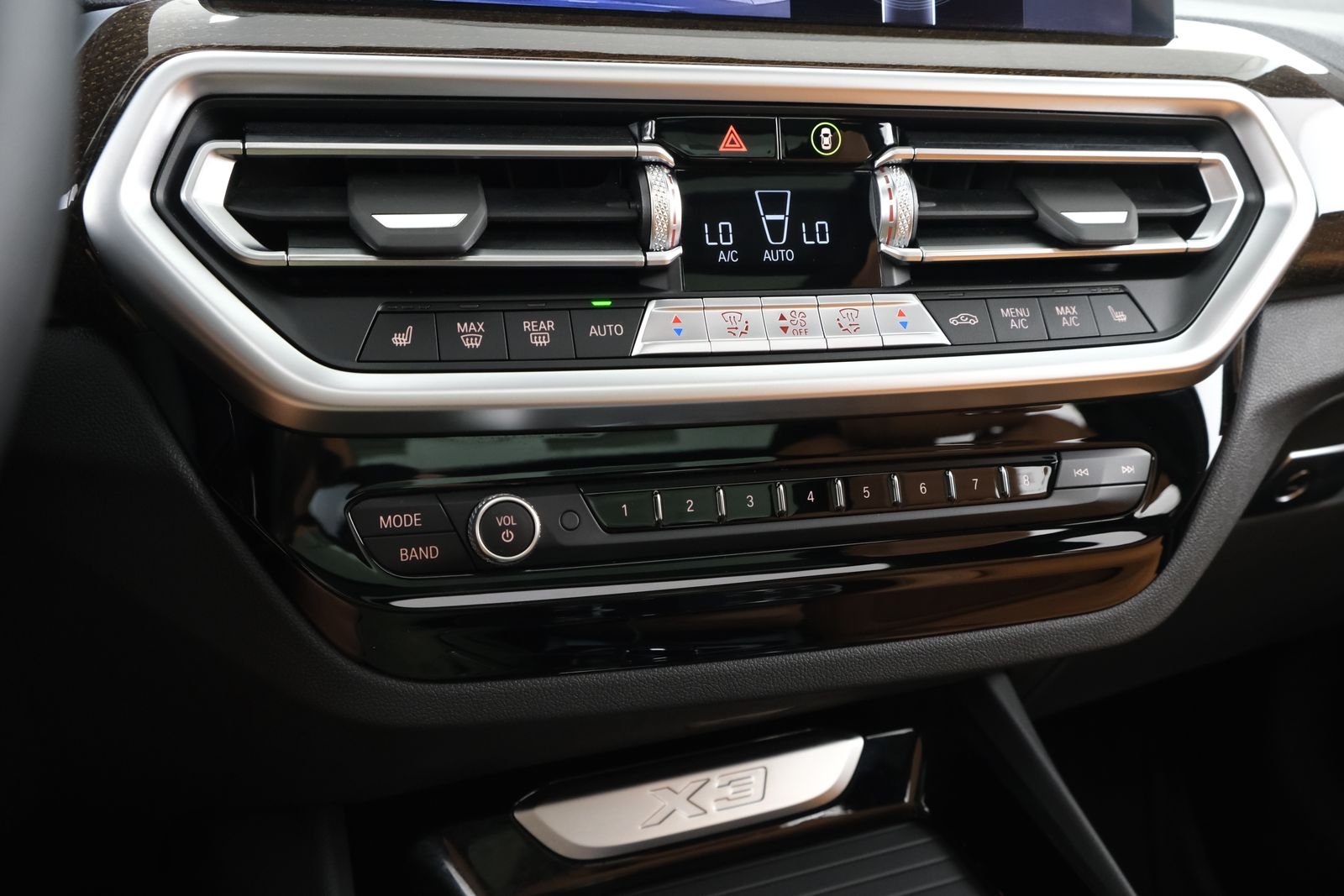 Used 2022 Phytonic Blue Metallic BMW xDrive30i image 19
