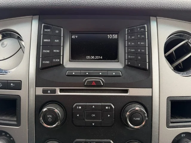 Used 2016 Oxford White Ford XLT image 15