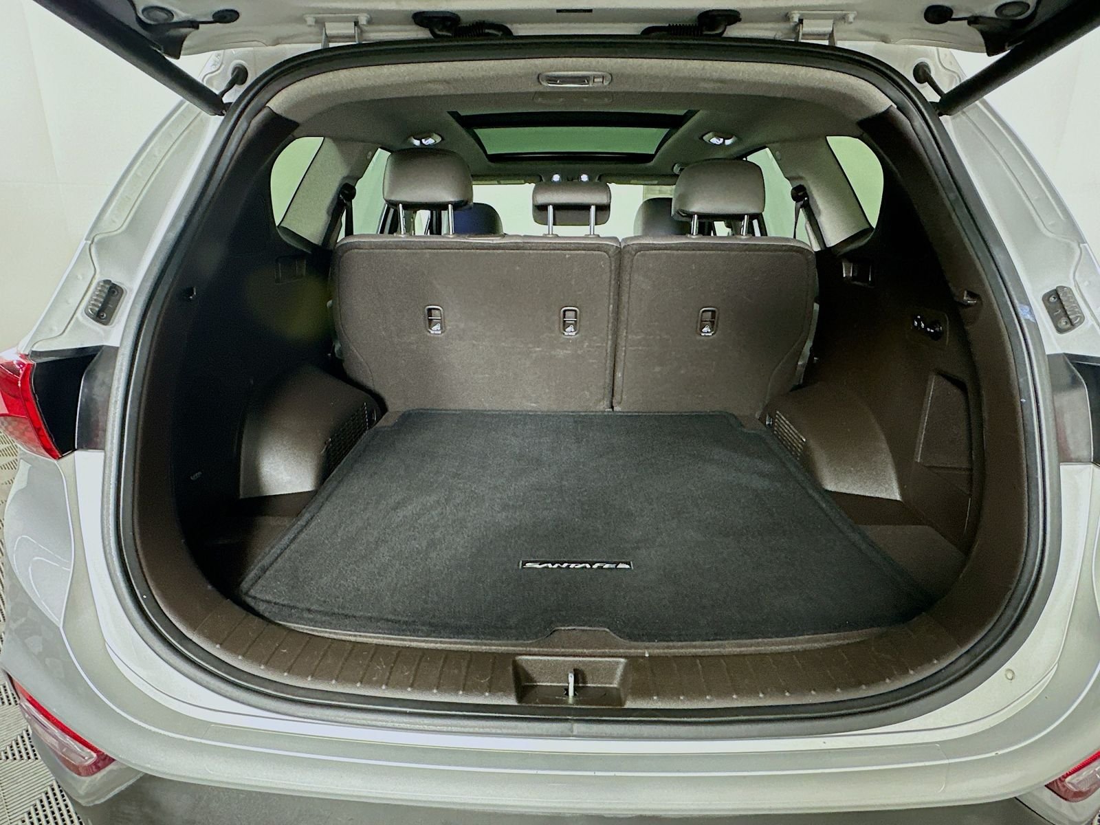 Used 2019 Symphony Silver Hyundai Limited image 27