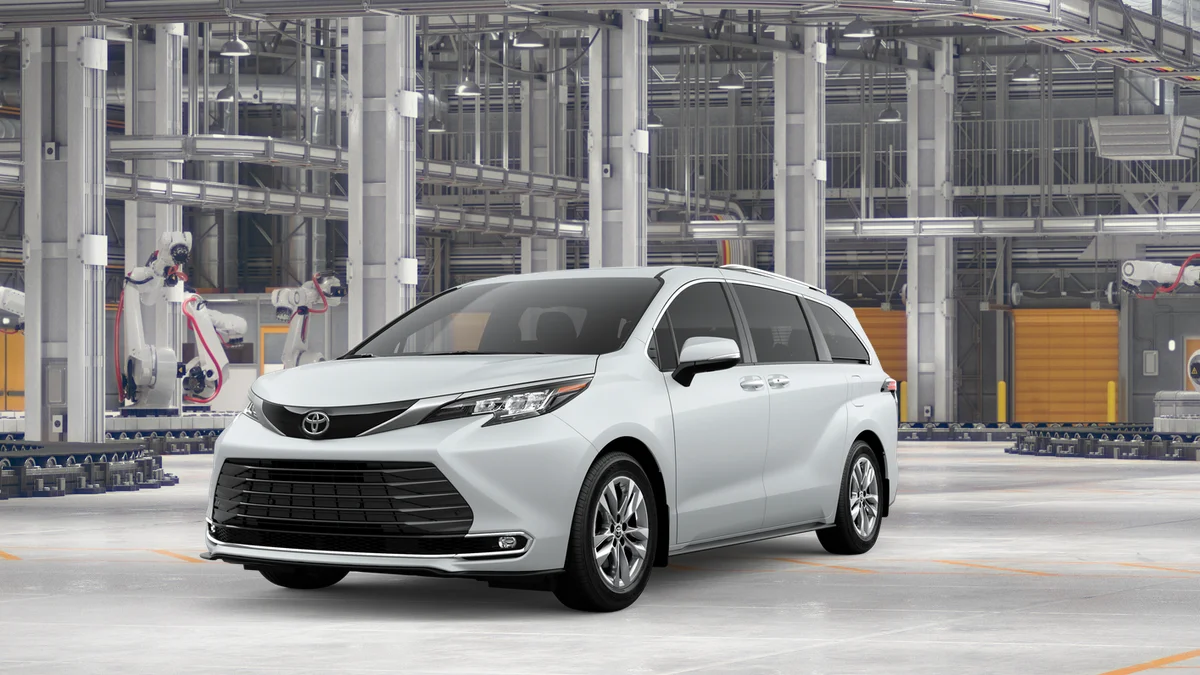 2026 Toyota Sienna Limited 7-Passenger Hybrid AWD's photo