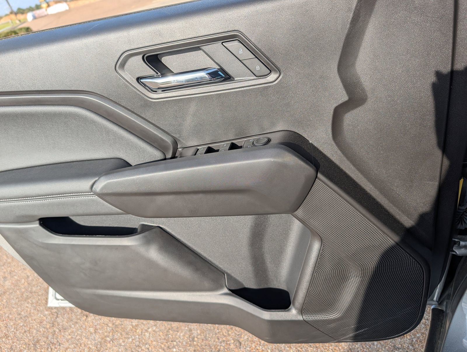 2026 Chevrolet Colorado LT - Photo 9