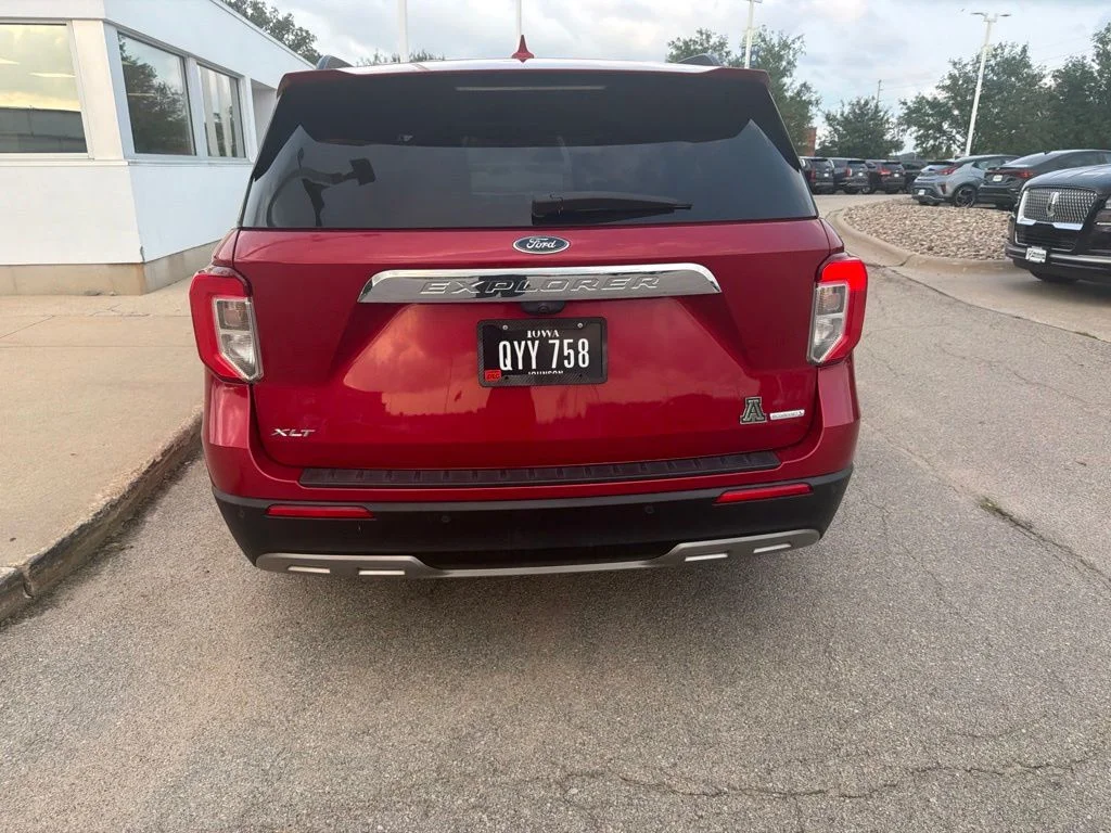 Used 2020 Red Ford XLT image 5