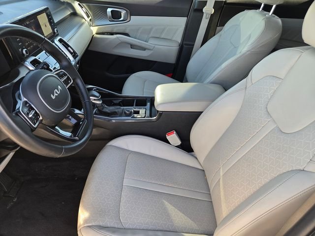 Used 2022 White Kia SX image 15