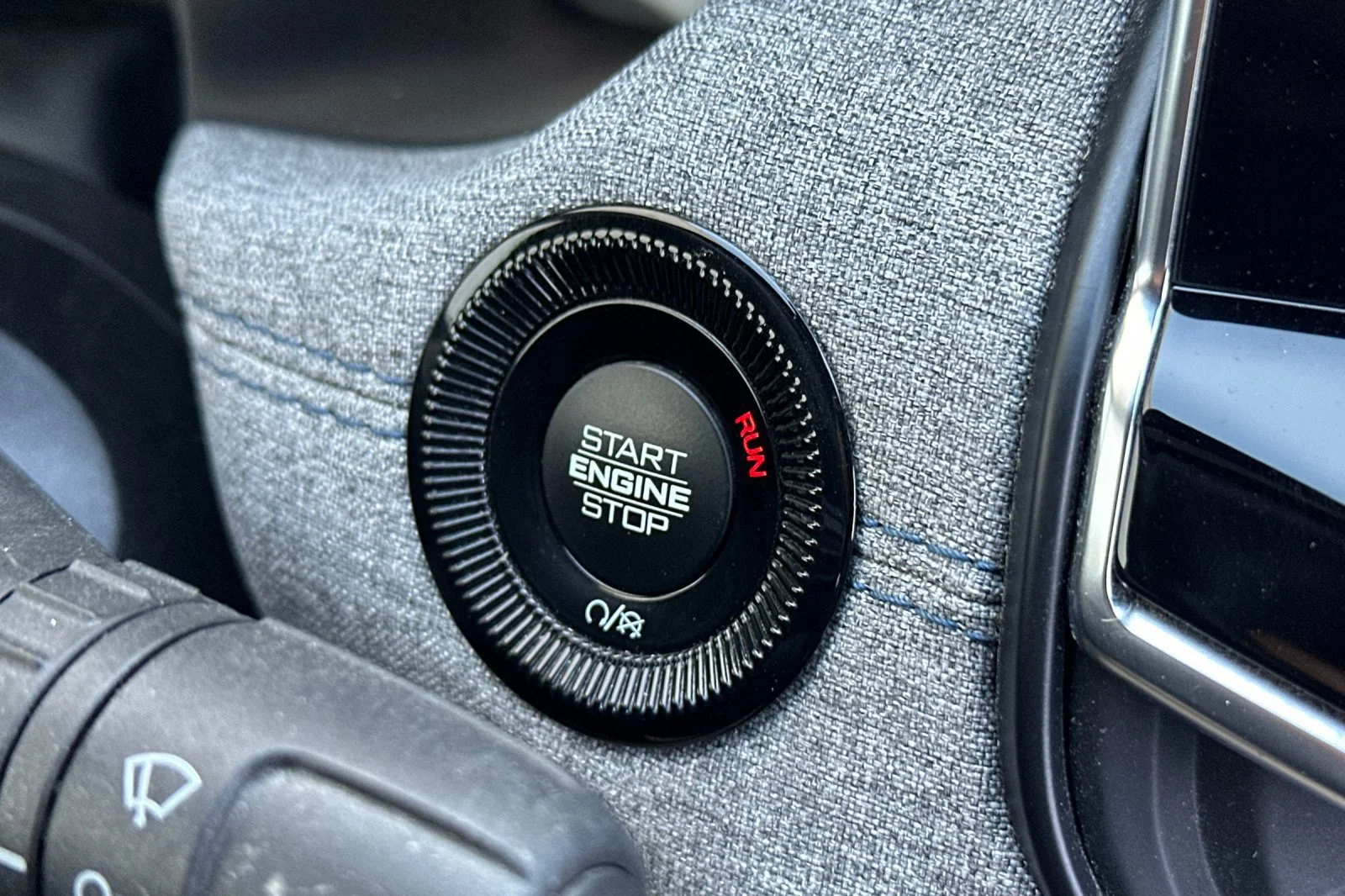 Used 2024 Gray Jeep Latitude image 22
