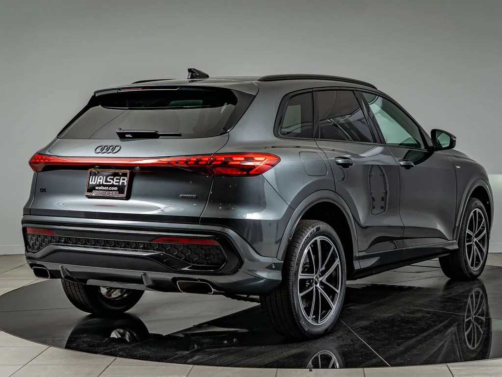 New 2026 Daytona Gray Metallic Audi 2.0T Premium Plus image 5