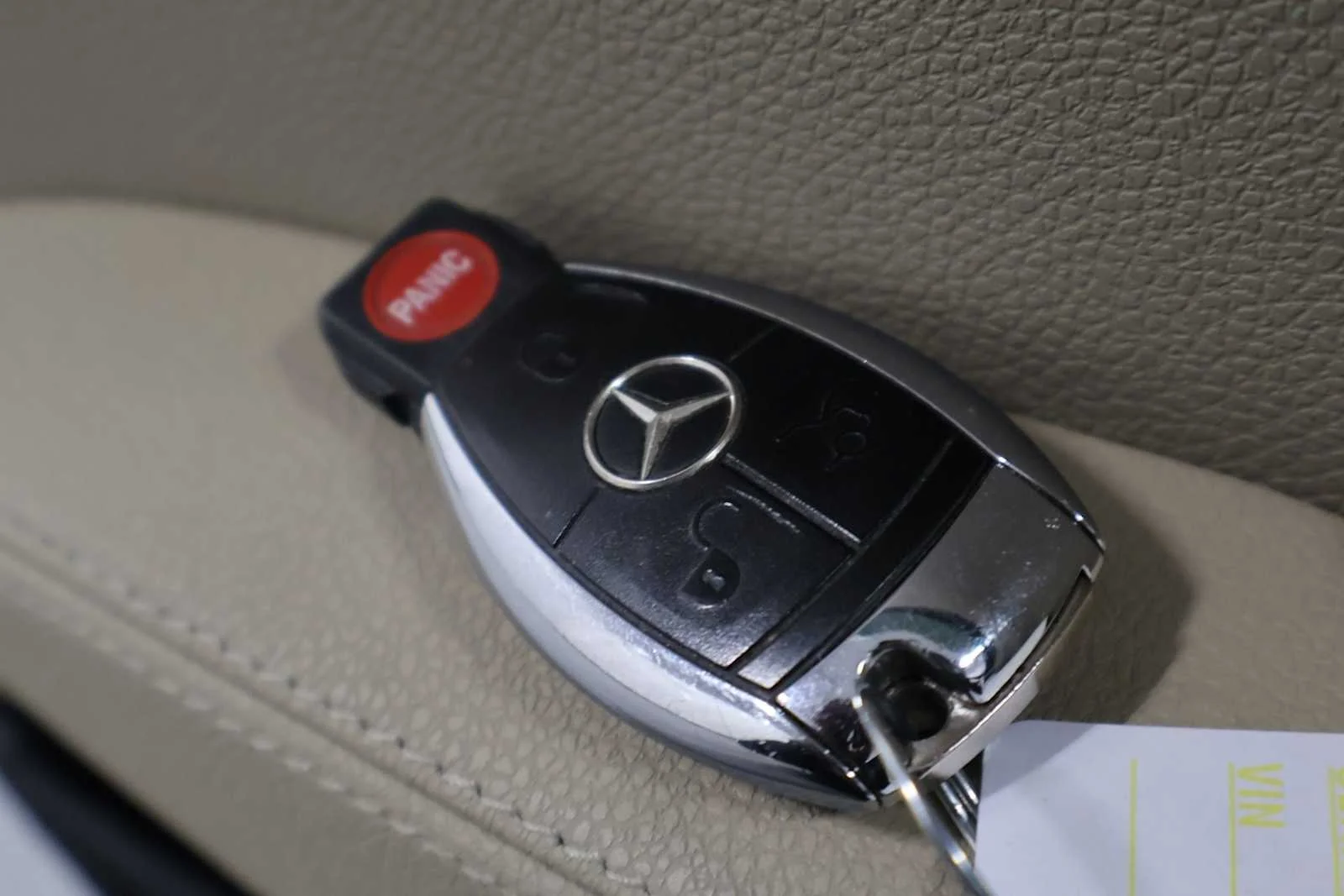 Used 2009 Arctic White Mercedes-Benz 3.0L image 31