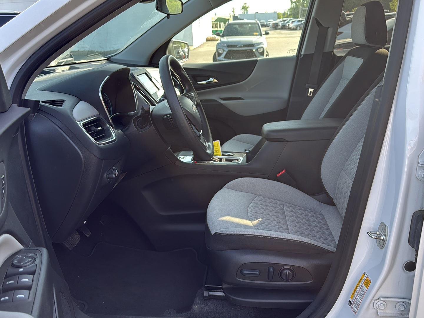 Used 2023 Summit White Chevrolet LS image 6