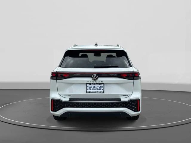 2026 Volkswagen Tiguan photo 3