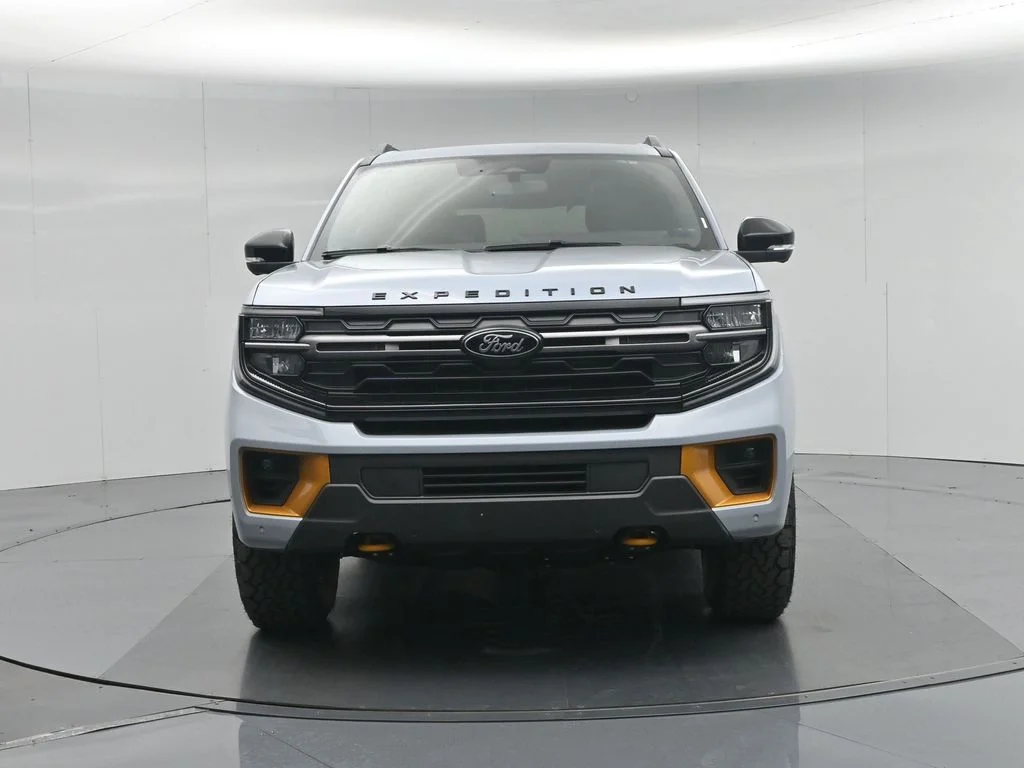 New 2026 Glacier Gray Metallic Tri-Coat Ford Tremor image 28