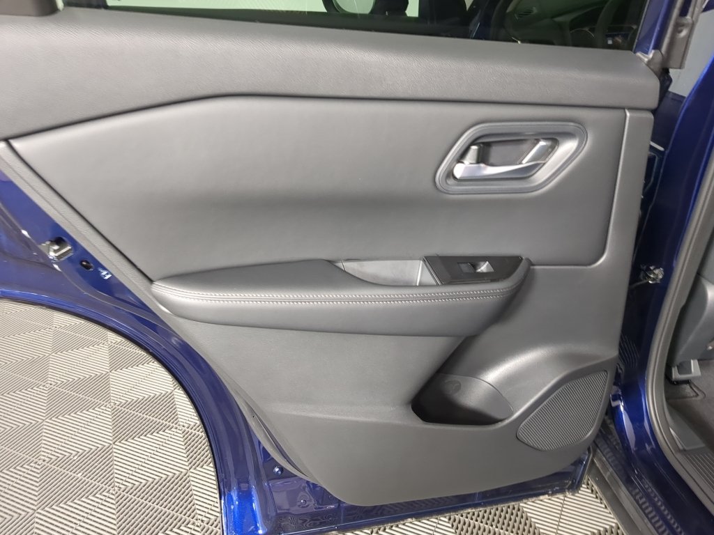 New 2026 Deep Ocean Blue Pearl Nissan SV image 16