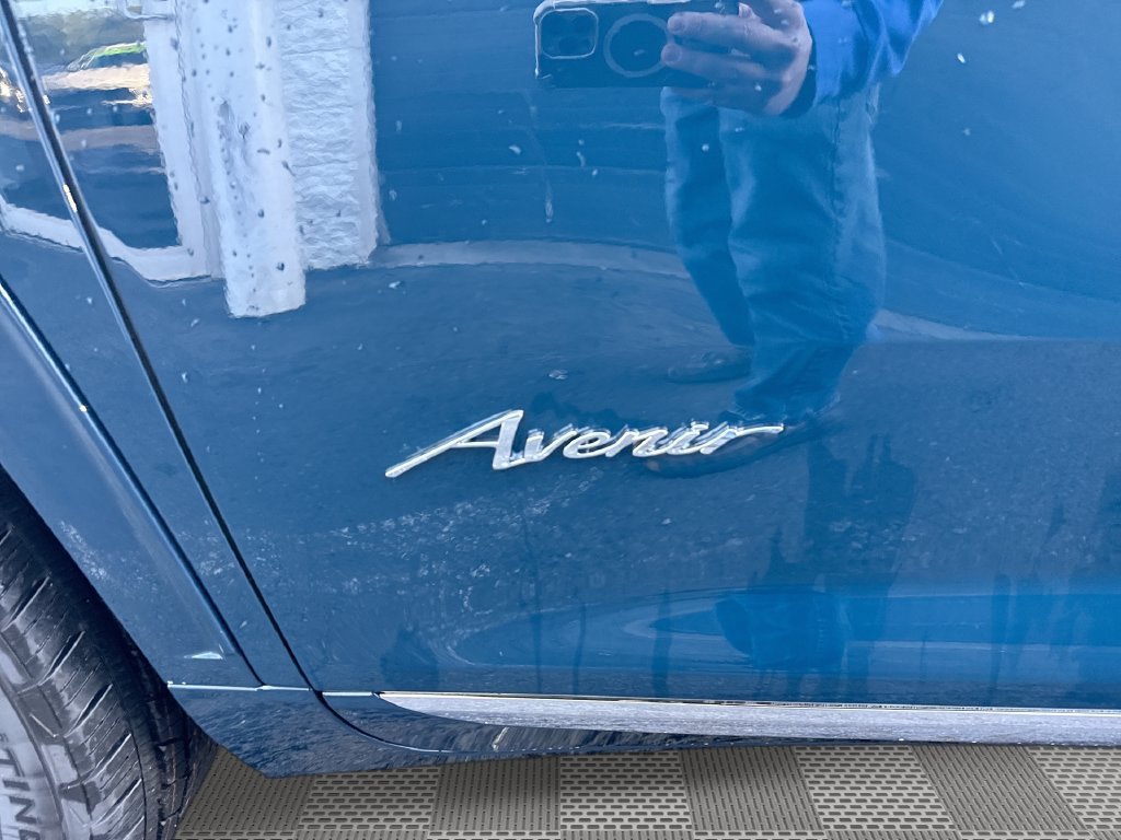 New 2027 Blue Onyx Buick Avenir image 29