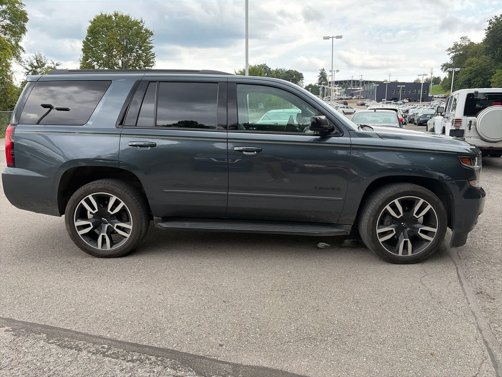 Used 2019 Shadow Gray Metallic Chevrolet Premier image 8