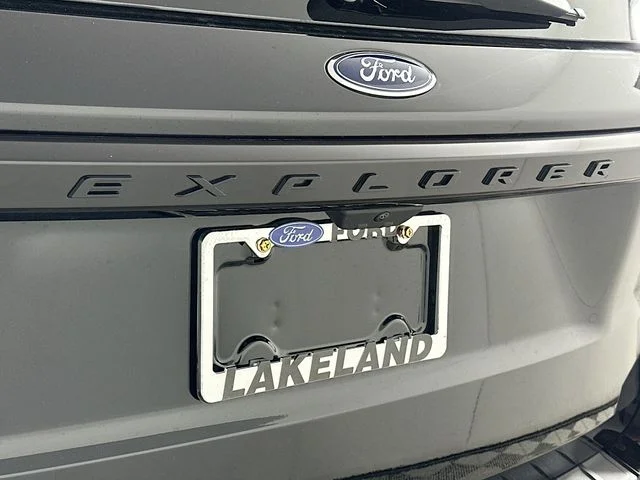New 2026 Black Ford Platinum image 25