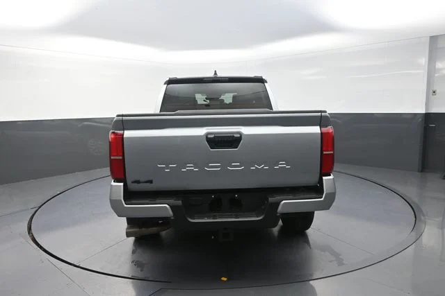 Used 2025 Silver Toyota SR5 image 8
