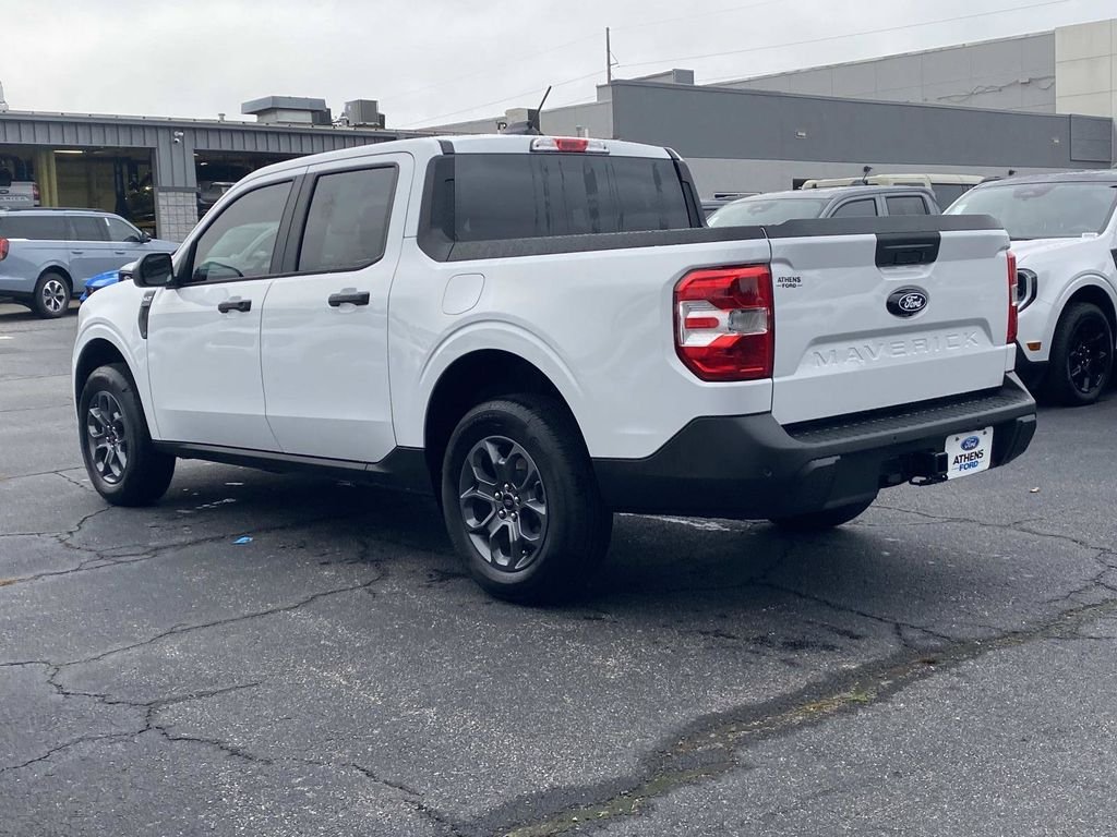 New 2026 Oxford White Ford XLT image 4