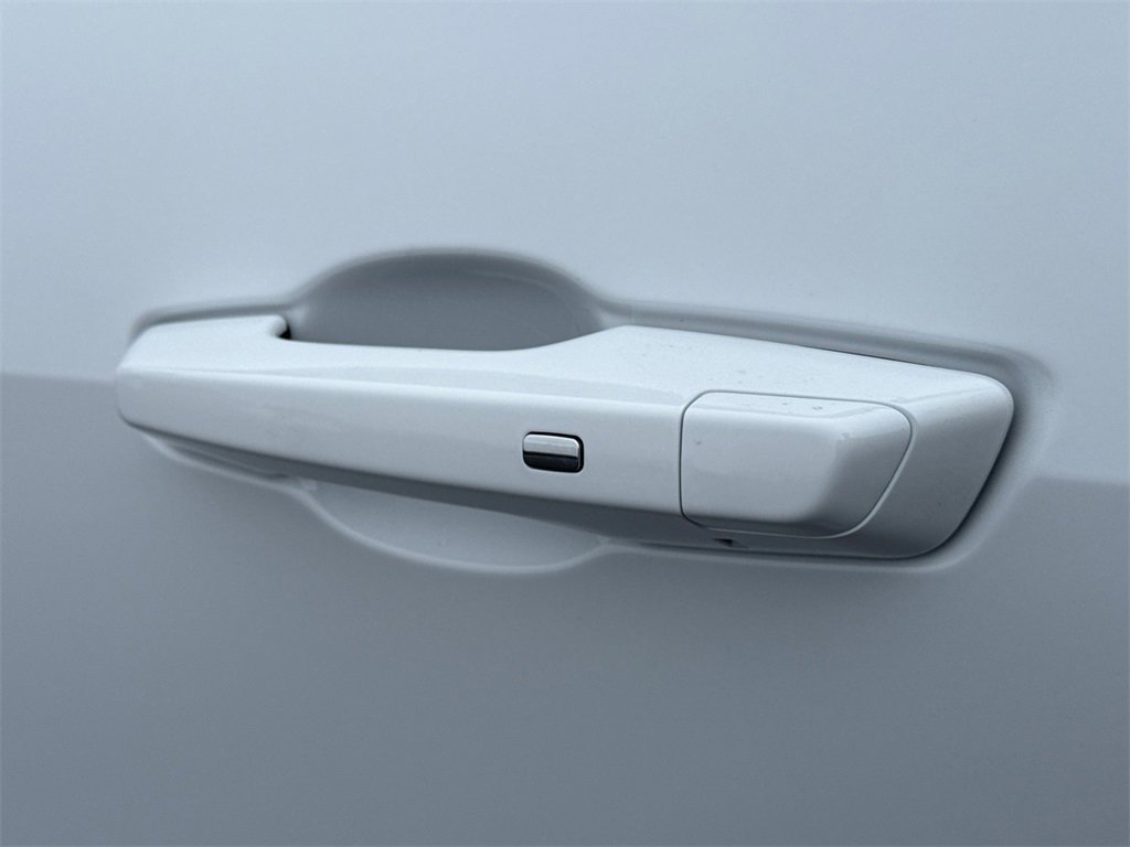 2026 GMC ACADIA - Image 12