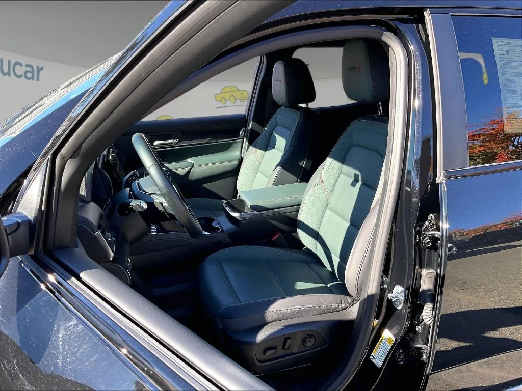 Used 2026 Black GMC AT4 image 10