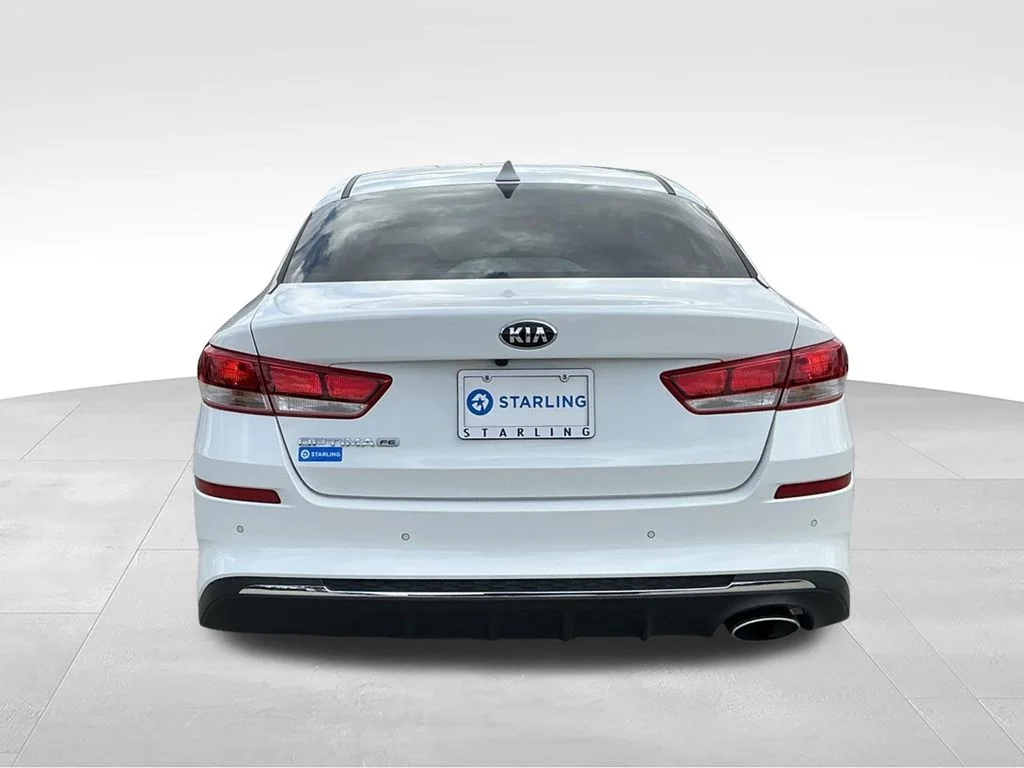 Used 2020 White Kia LX image 4