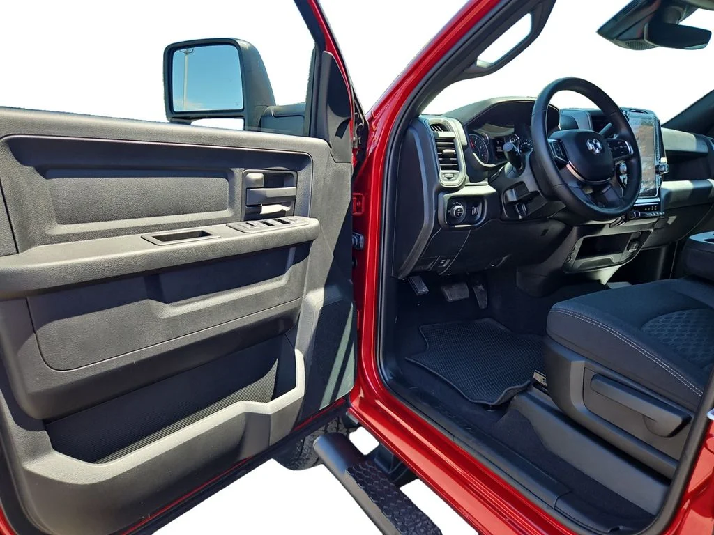 2025 RAM 2500 Tradesman - Photo 14