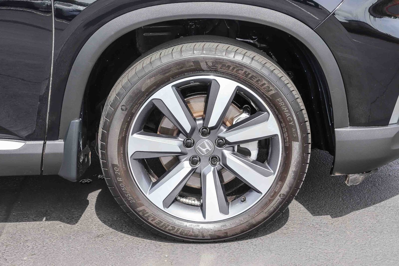 Used 2025 Crystal Black Pearl Honda Touring image 11