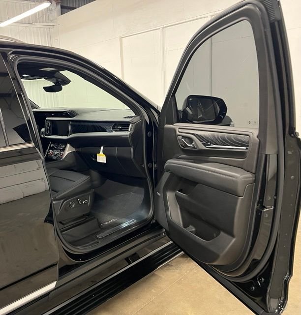 Used 2024 Black GMC Denali image 17