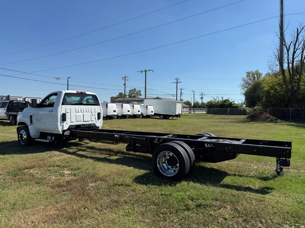 New 2024 Summit White Chevrolet Work Truck image 4