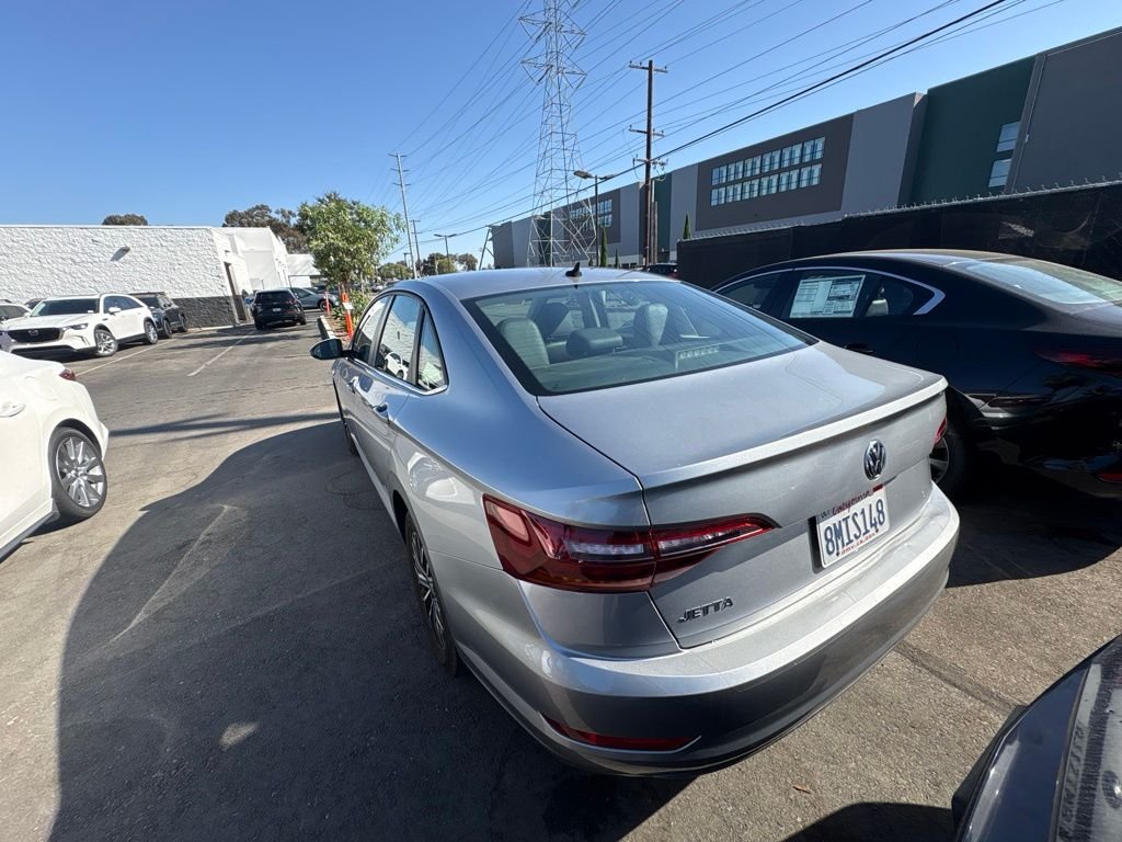 Used 2019 Silver Metallic Volkswagen 1.4T SE image 9