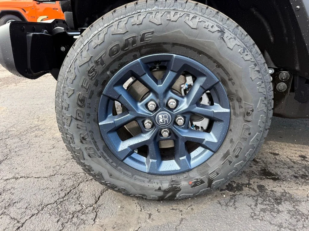 New 2026 Granite Crystal Metallic Clear-Coat Exterior Paint Jeep 85th Anniversary Edition image 9