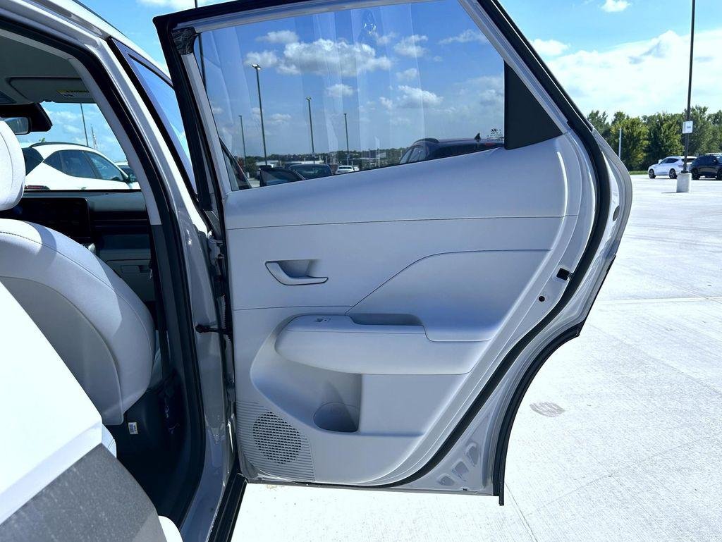 New 2027 Cyber Gray Metallic Hyundai SEL Sport AWD image 17