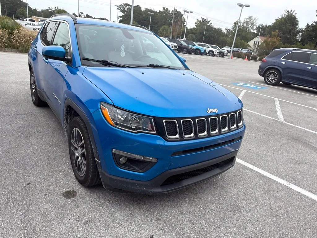 Used 2019 Blue Jeep Latitude image 1