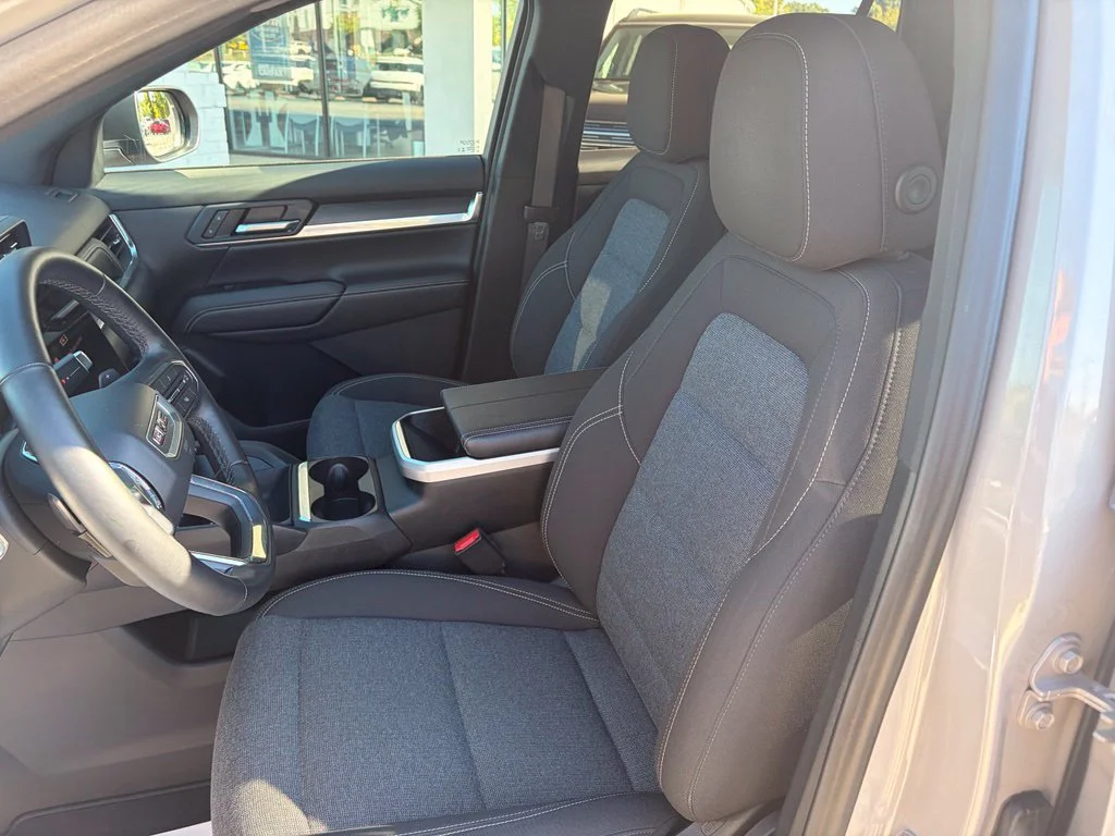 Used 2026 Riverstone Metallic GMC Elevation image 14